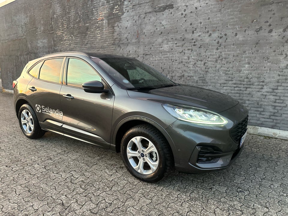 Ford Kuga 2,5 PHEV ST-Line X CVT 5d