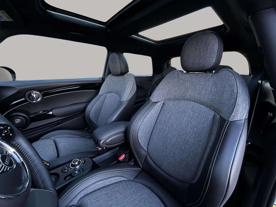 MINI Cooper SE Edition Premium Plus 3d