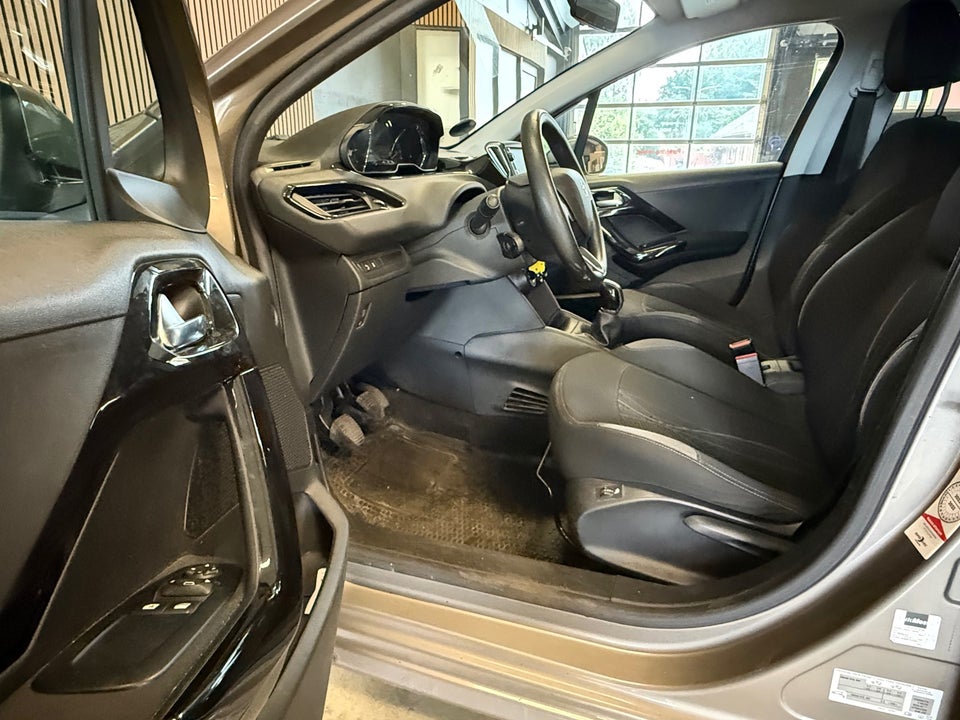 Peugeot 208 1,2 VTi Active 5d
