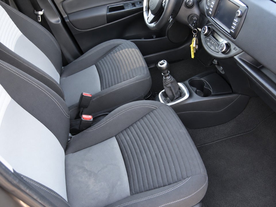 Toyota Yaris 1,5 VVT-i T2 Premium 5d