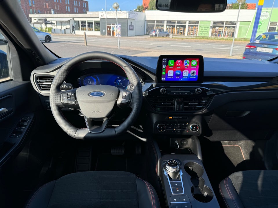 Ford Kuga 2,5 PHEV ST-Line X CVT 5d