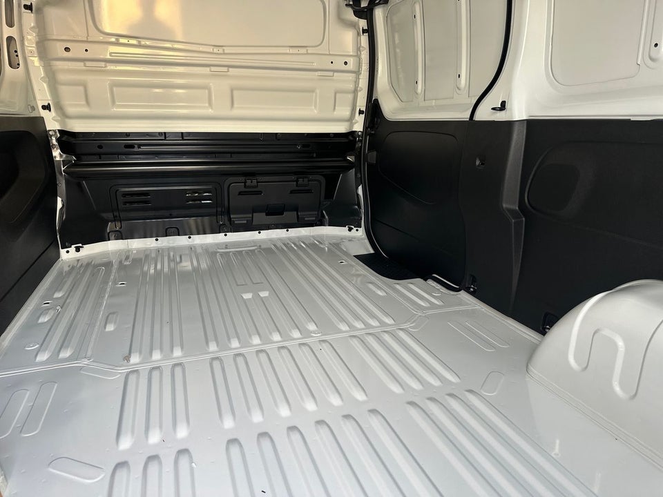 Peugeot e-Boxer 435 110 L3H2 Premium