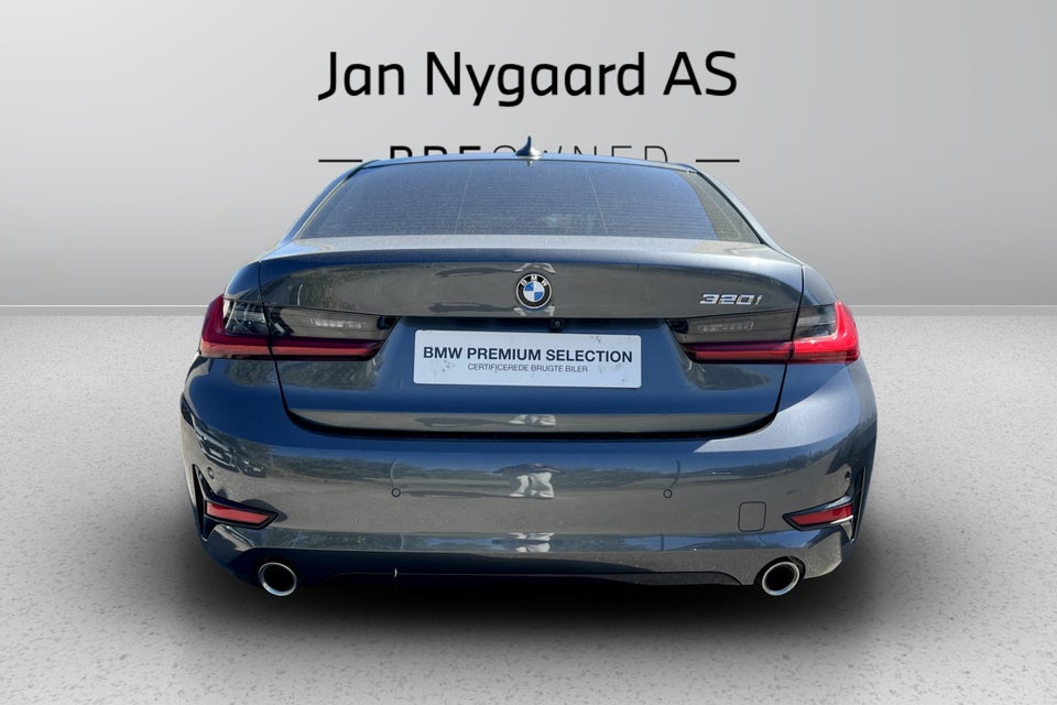 BMW 320i 2,0 Sport Line aut. 4d