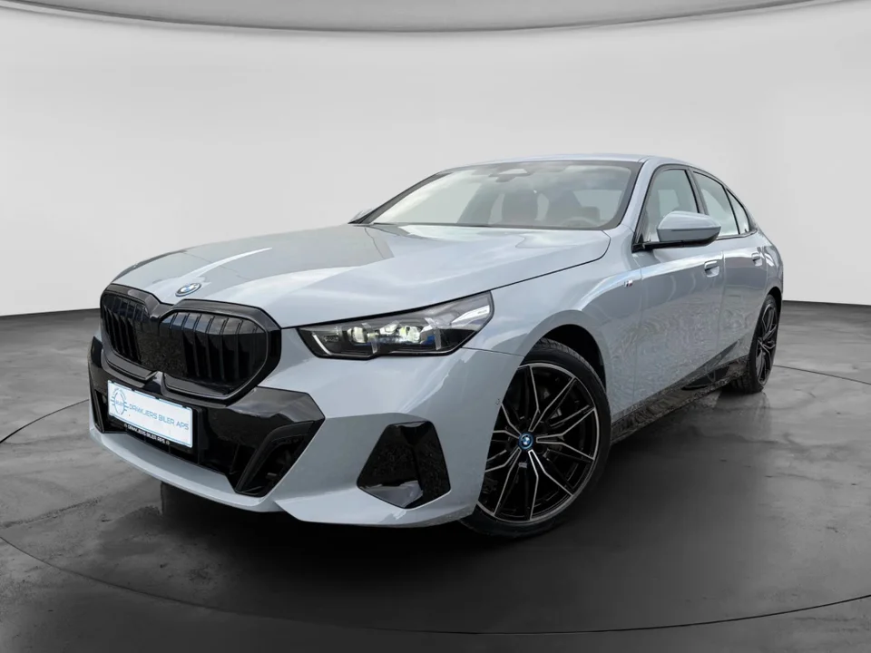 BMW i5 eDrive40 M-Sport 4d