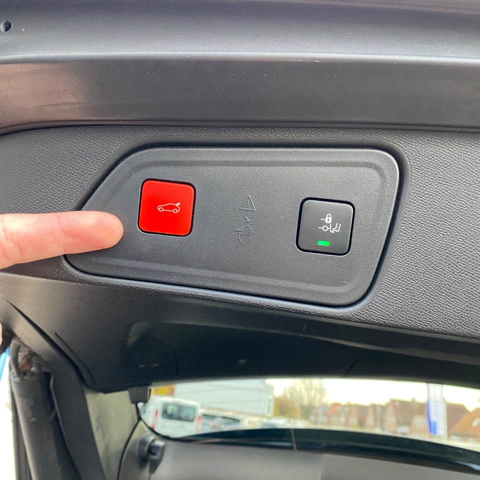 Peugeot 3008 1,5 BlueHDi 130 Allure Pack EAT8 5d