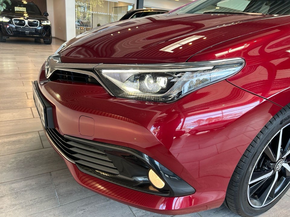 Toyota Auris 1,2 T T2 Spirit 5d