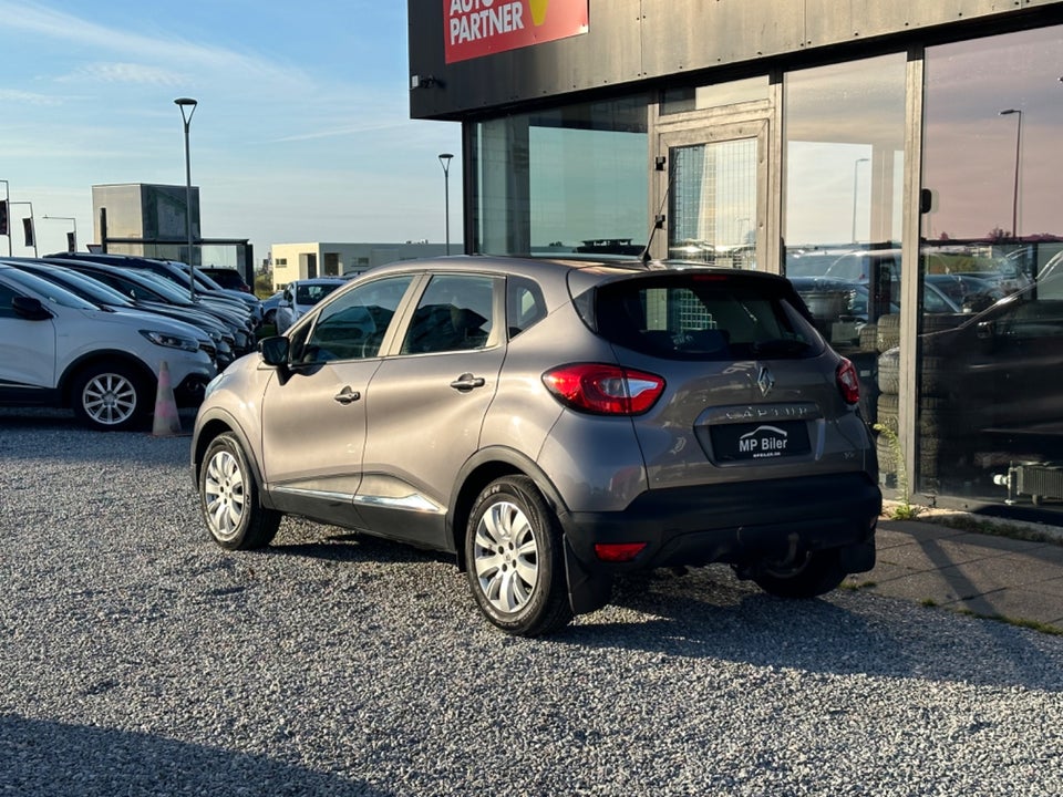 Renault Captur 0,9 TCe 90 Expression 5d