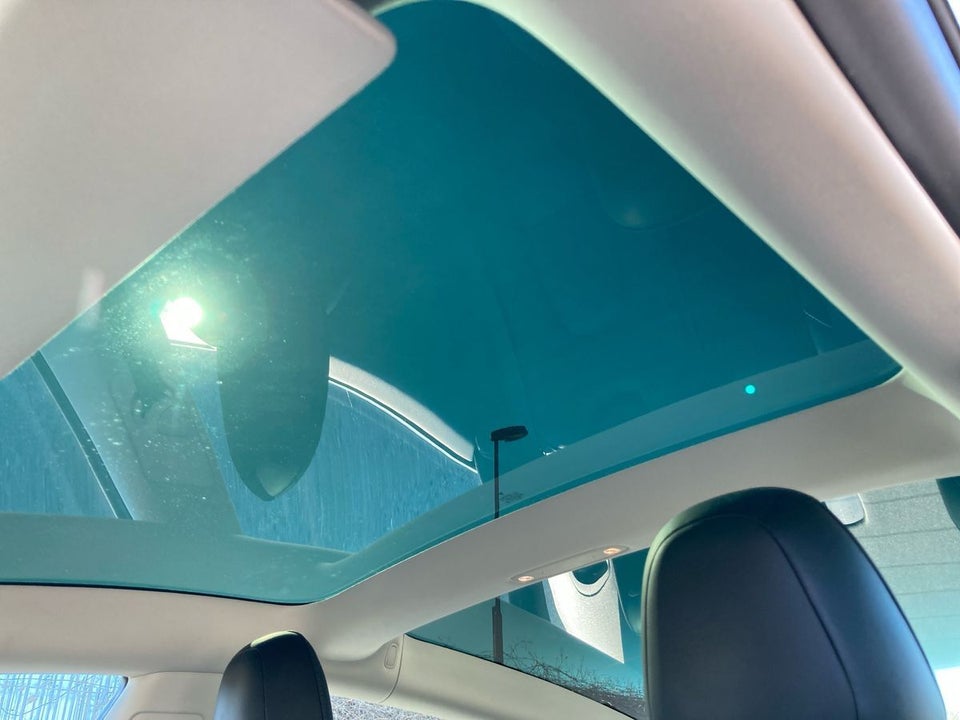 Tesla Model 3 Standard Range+ RWD 4d