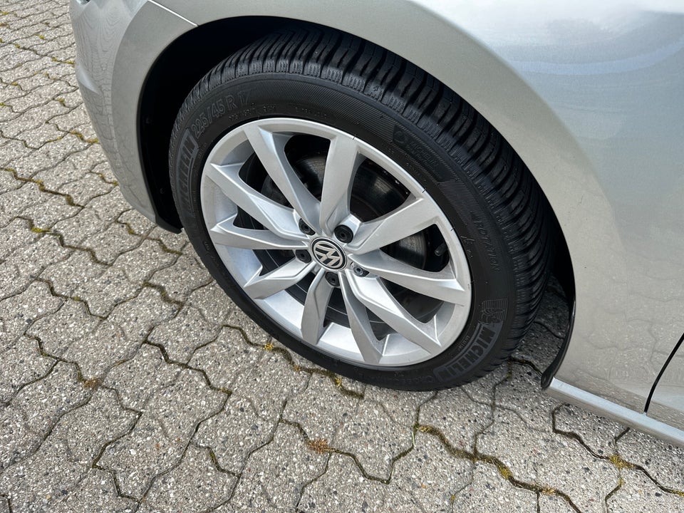 VW Golf VII 1,5 TSi 150 Highline DSG 5d