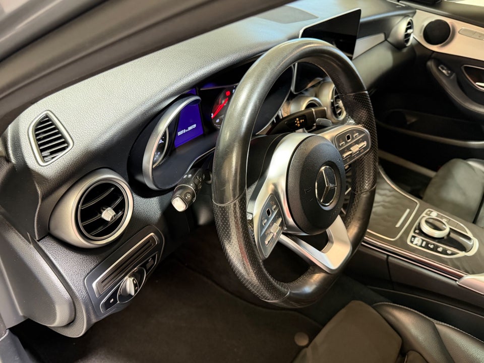 Mercedes C220 d 2,0 AMG Line stc. aut. 5d