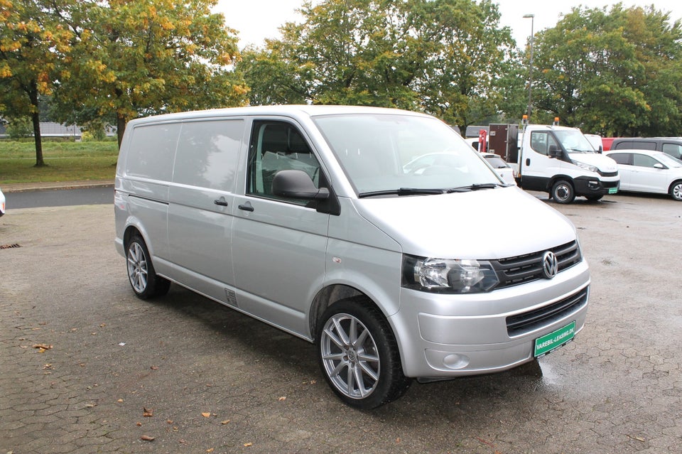 VW Transporter 2,0 TDi 140 Kassevogn lang