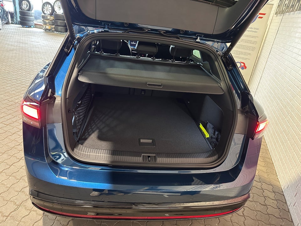 VW ID.7 77 Pro Tourer 5d