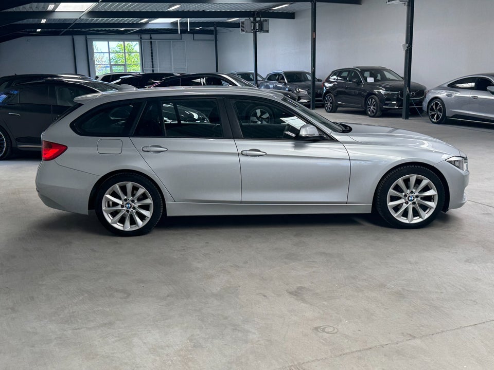 BMW 320d 2,0 Touring 5d