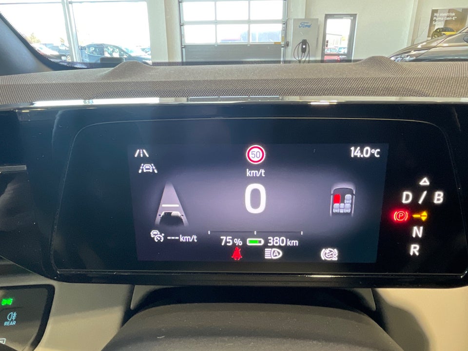 Ford Capri 82 Premium Extended Range 5d