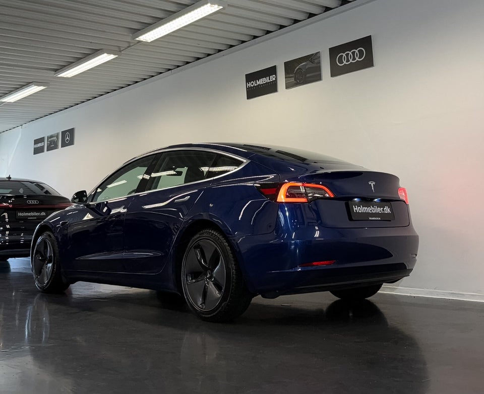 Tesla Model 3 Long Range RWD 4d