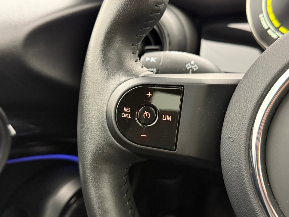 MINI Cooper SE Edition Premium Plus 3d