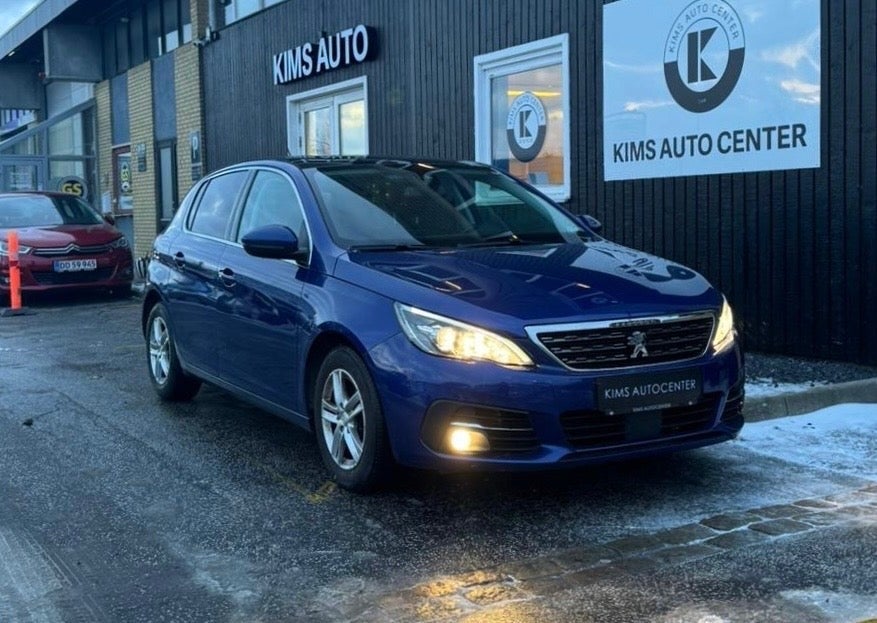 Peugeot 308 1,2 e-THP 130 Allure Sky 5d
