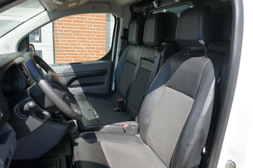 Toyota ProAce 2,0 D 120 Long Base+ 5d