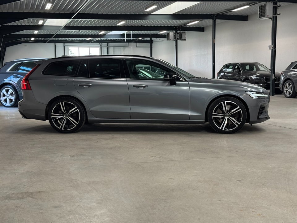Volvo V60 2,0 T6 ReCharge R-Design aut. AWD 5d