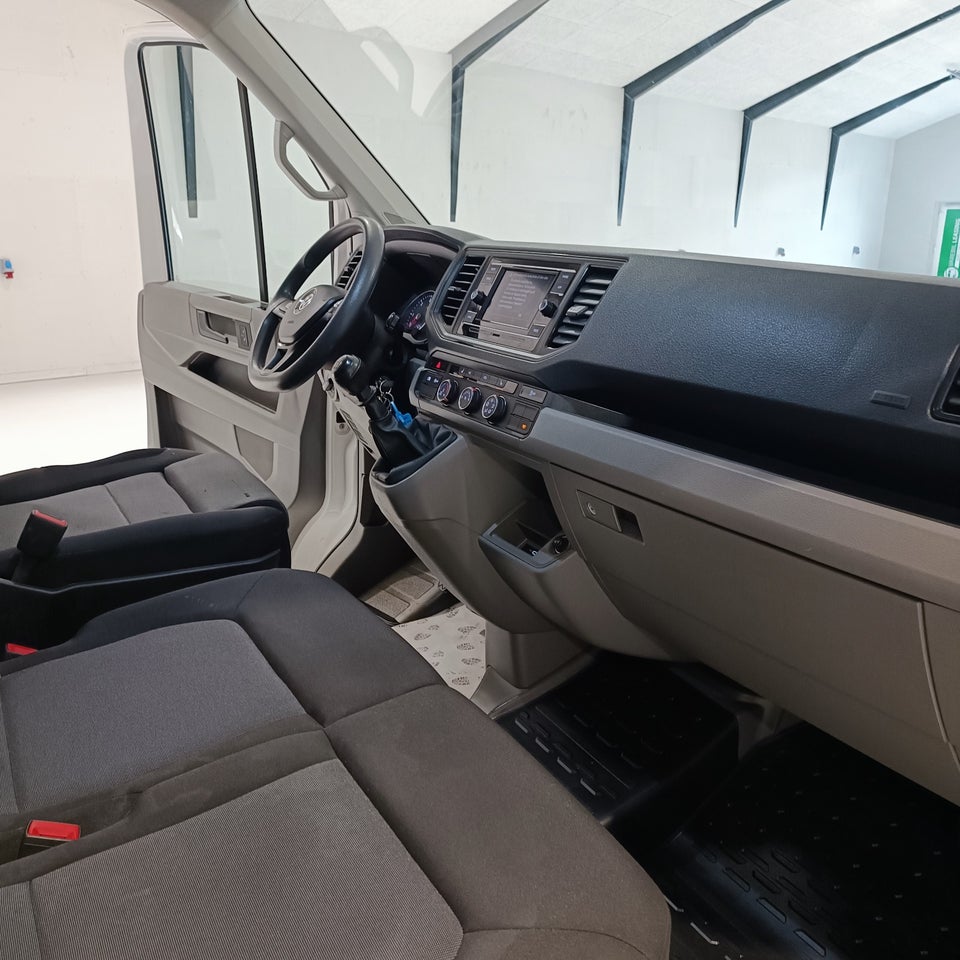 VW Crafter 35 2,0 TDi 140 Kassevogn L3H2