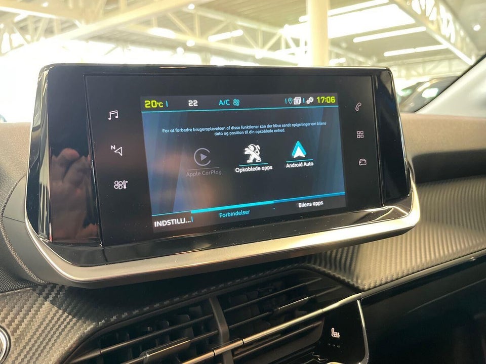 Peugeot e-208 50 Style 5d