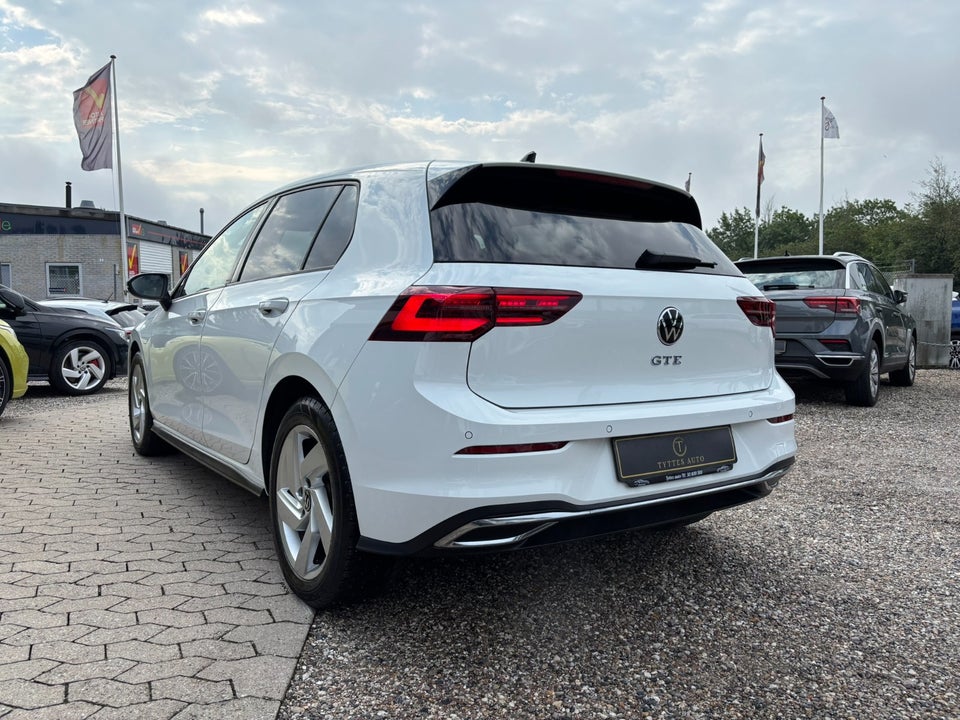 VW Golf VIII 1,4 GTE DSG 5d