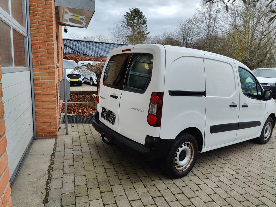 Peugeot Partner 1,6 BlueHDi 100 L1 Flex Van 5d