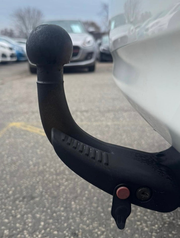 Nissan Note 1,2 Dig-S 98 Tekna 5d