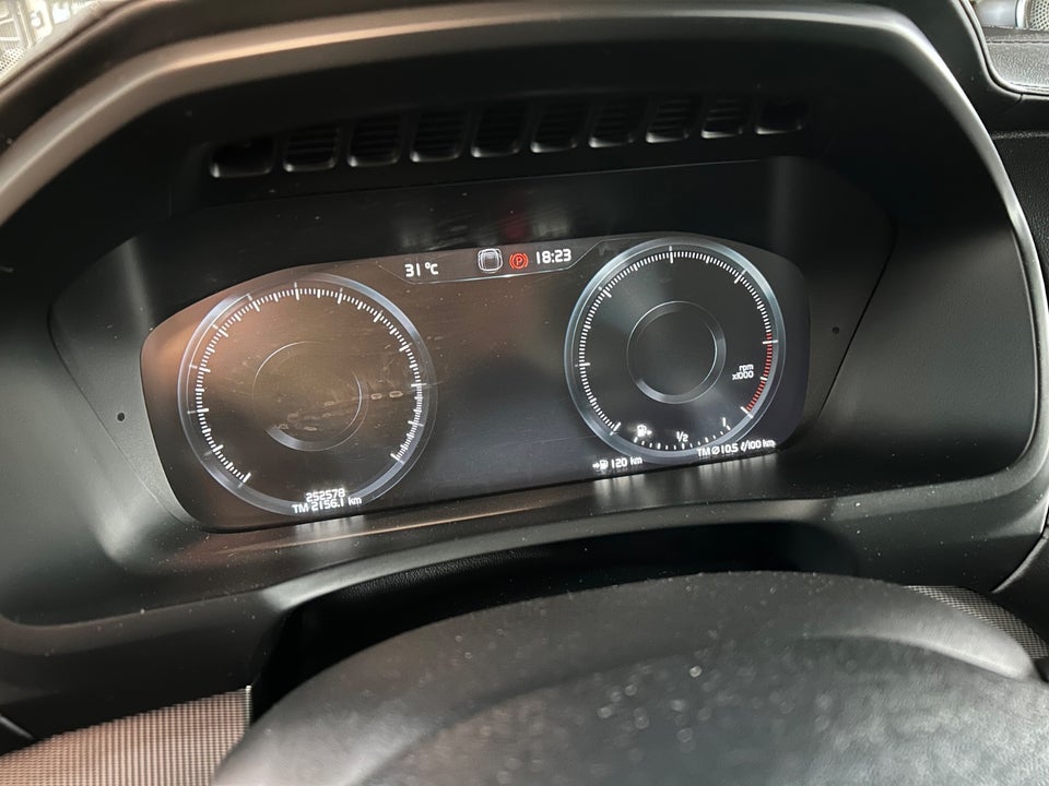 Volvo XC90 2,0 D5 225 Inscription aut. AWD 7prs 5d