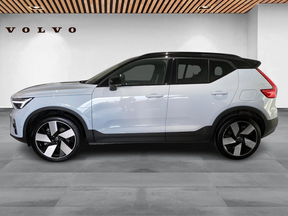 Volvo XC40 ReCharge Twin Ultimate 5d