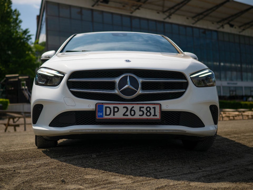 Mercedes B200 d 2,0 Progressive aut. 5d