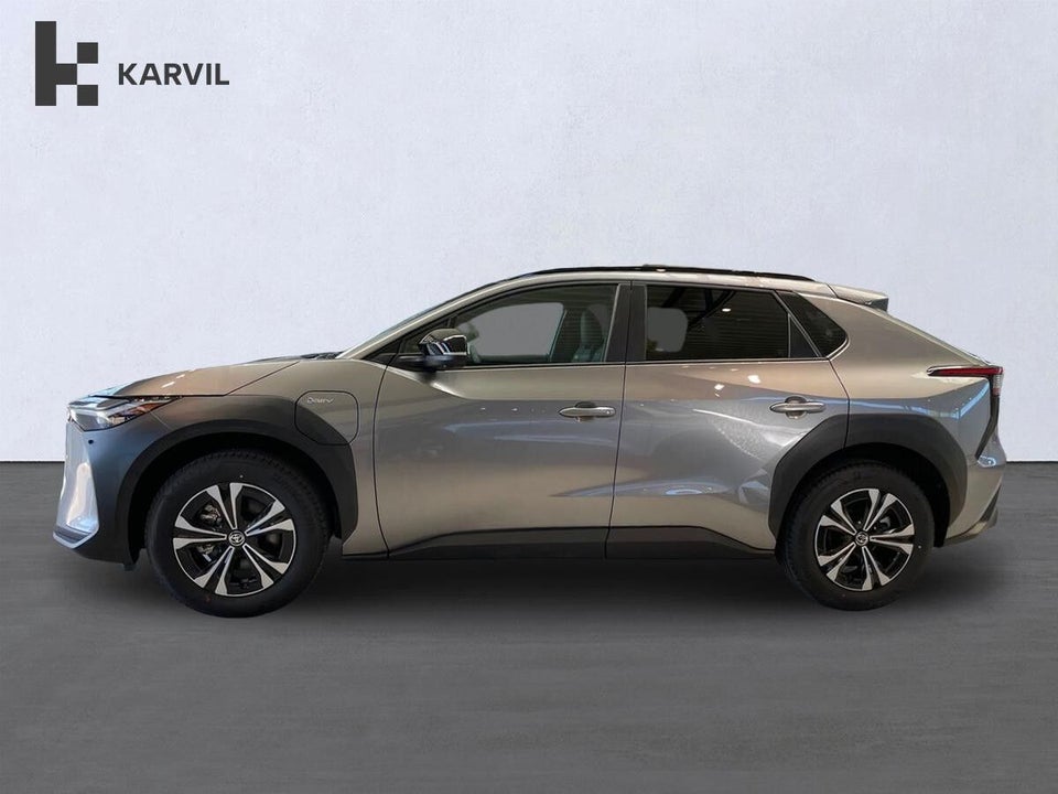 Toyota bZ4X Executive 5d