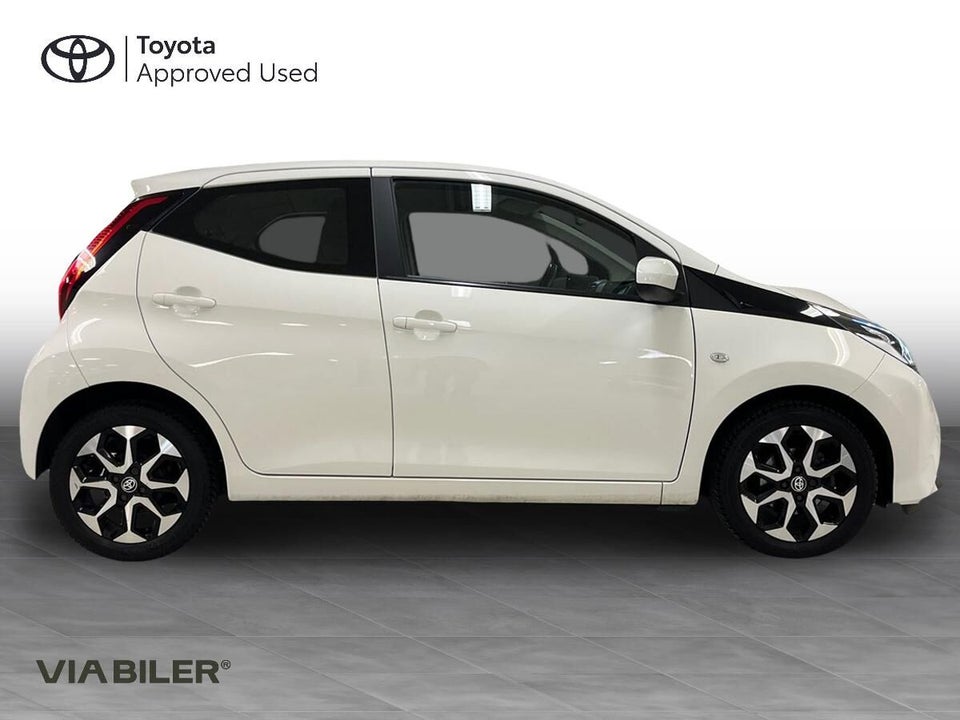 Toyota Aygo 1,0 VVT-i x-plore 5d