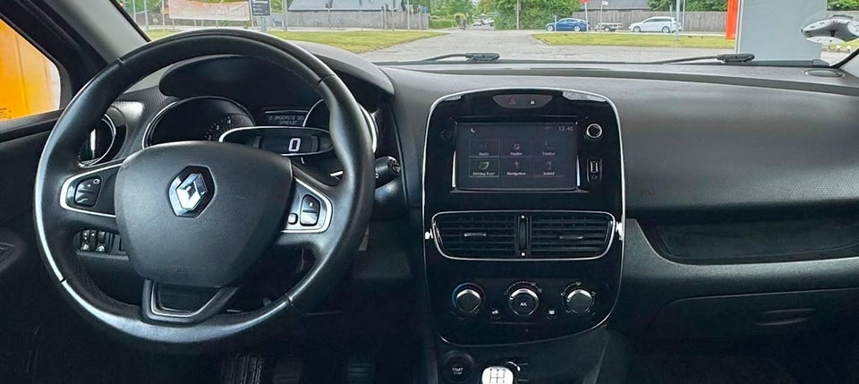 Renault Clio IV 1,5 dCi 90 Limited Sport Tourer 5d