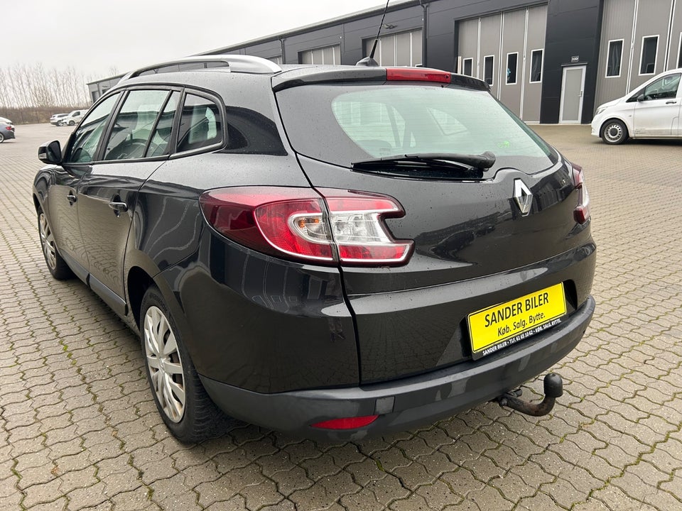 Renault Megane III 1,9 dCi 130 Expression Sport Tourer 5d