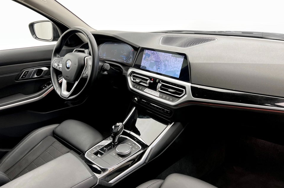 BMW 330e 2,0 Touring Sport Line aut. 5d