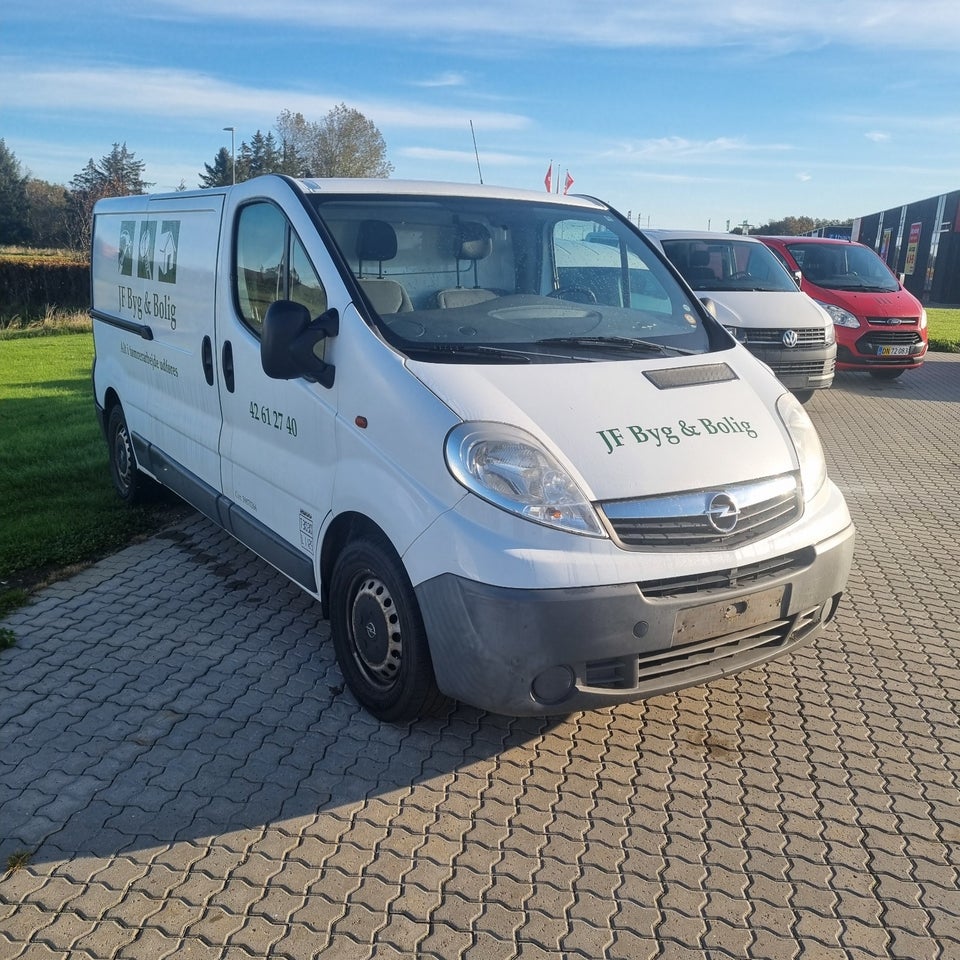 Opel Vivaro 2,0 CDTi 114 Van L2H1 4d