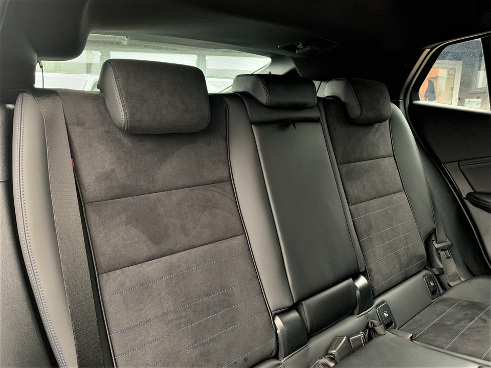 BMW iX2 eDrive20 M-Sport 5d