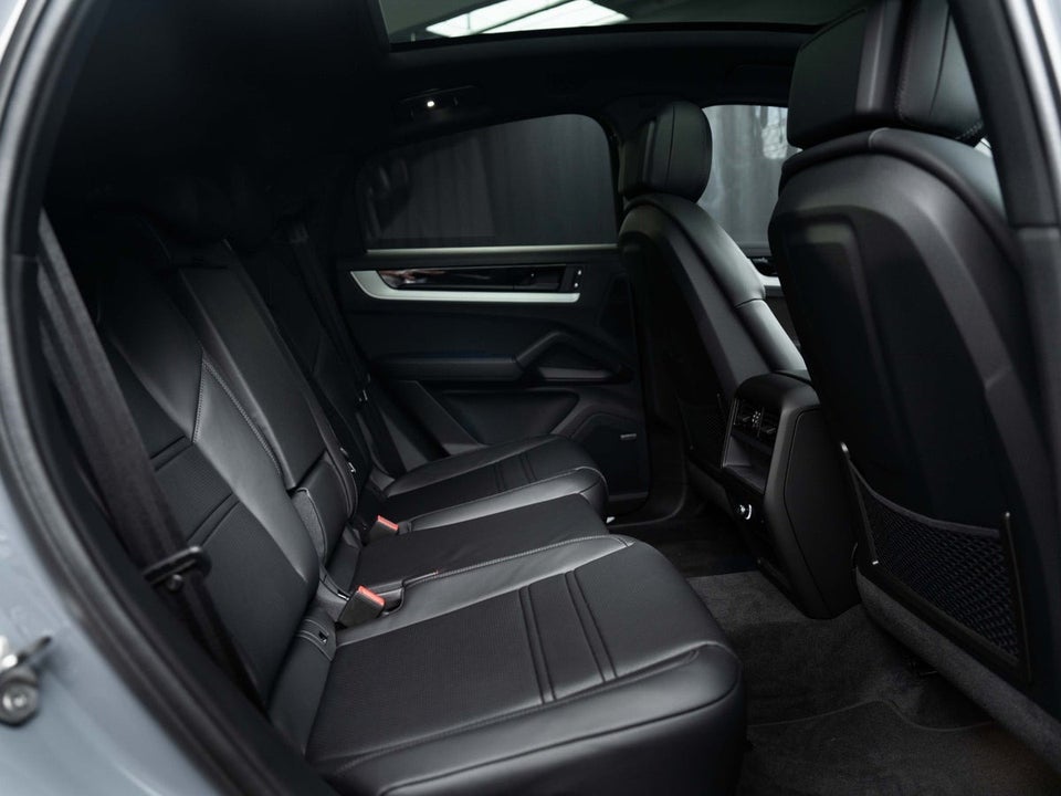 Porsche Cayenne 3,0 E-Hybrid Coupé Tiptr. 5d