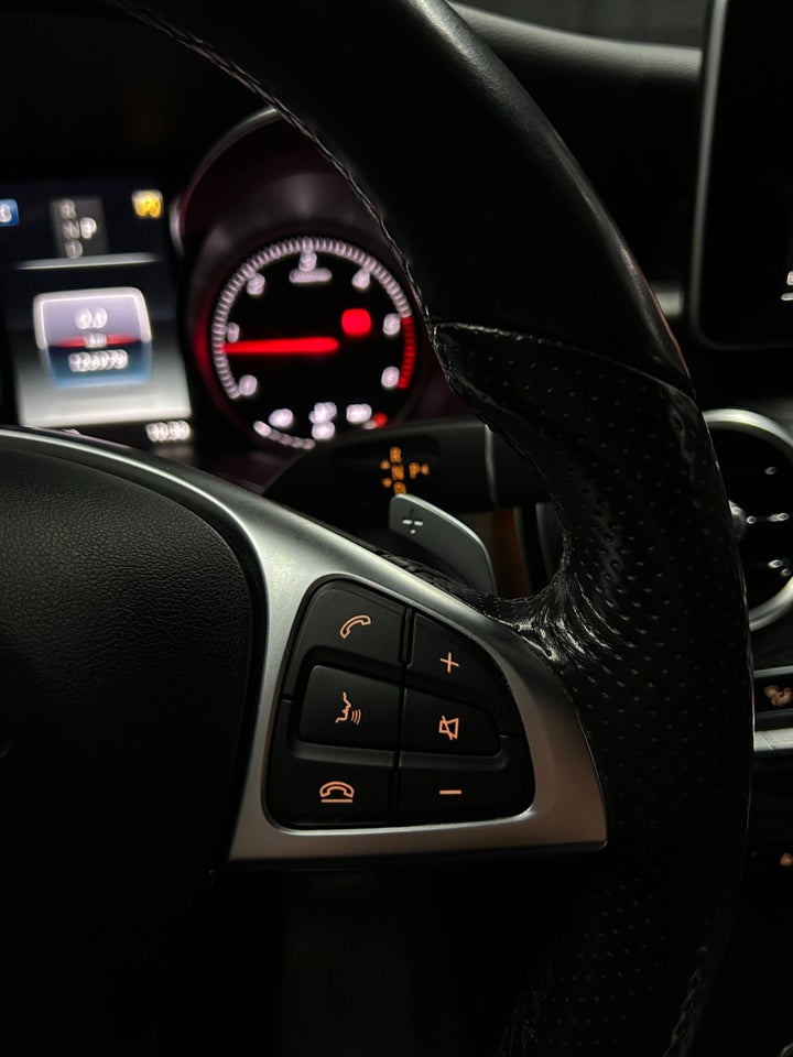 Mercedes C220 d 2,2 AMG Line stc. aut. 5d