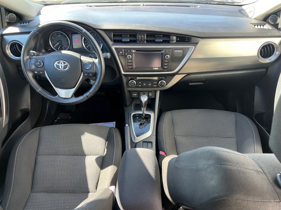 Toyota Auris 1,6 T2+ MDS 5d