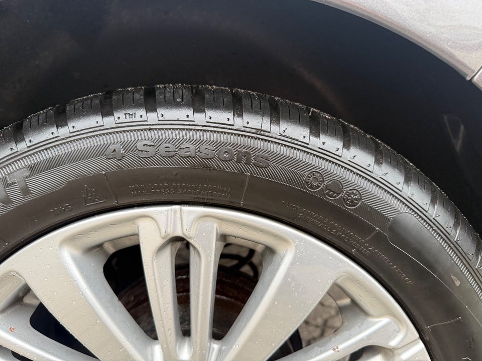 Peugeot 208 1,2 VTi 82 Allure 5d