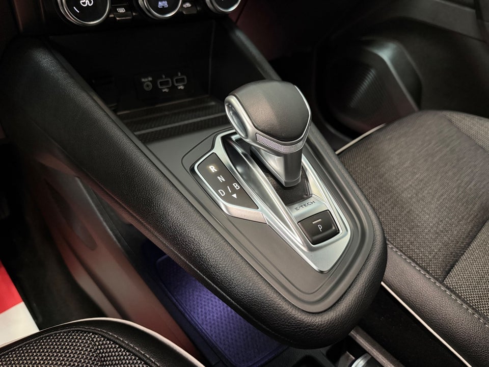 Renault Captur 1,6 E-Tech Intens 5d