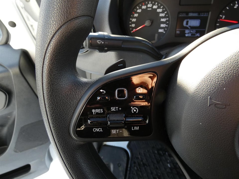 Mercedes Sprinter 317 2,0 CDi A3 Chassis aut. RWD 2d