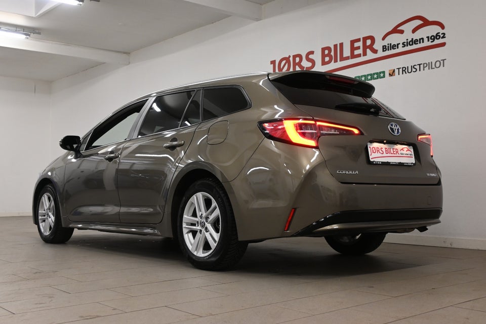 Toyota Corolla 1,8 Hybrid Active Smart Touring Sports MDS 5d