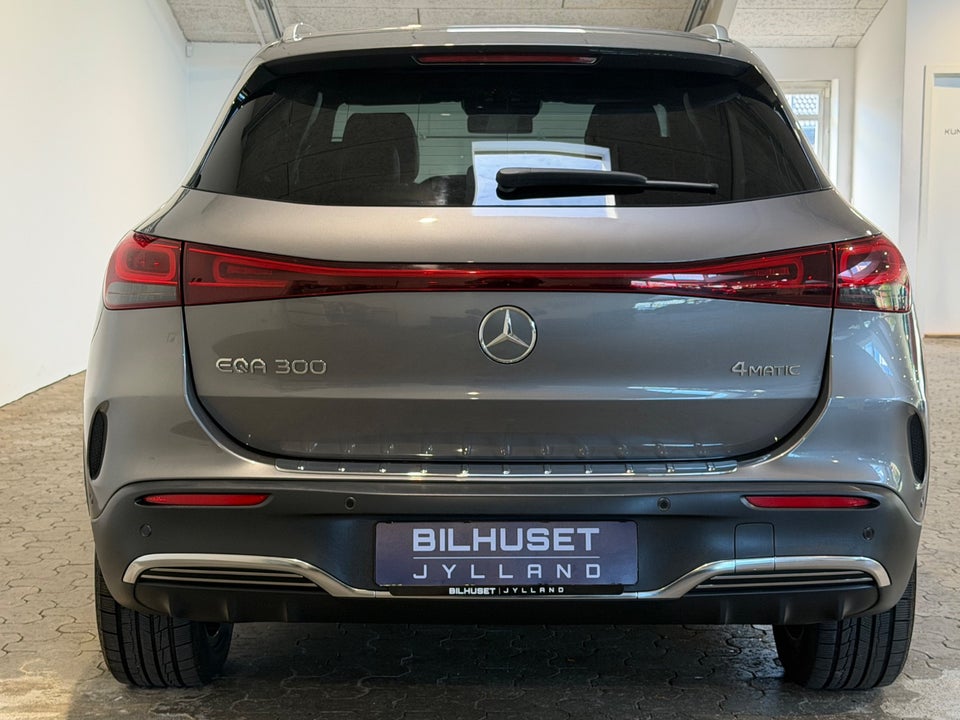 Mercedes EQA300 AMG Line 4Matic 5d
