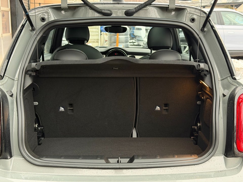 MINI Cooper SE Maximise 3d