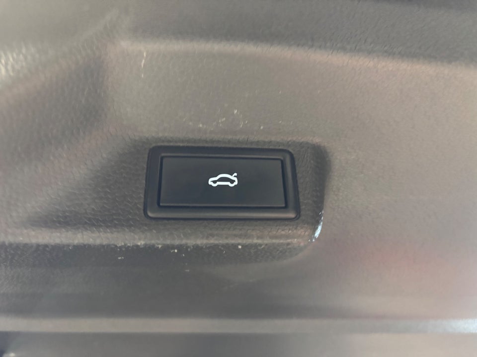 VW ID.Buzz 77 Pro SWB 5d