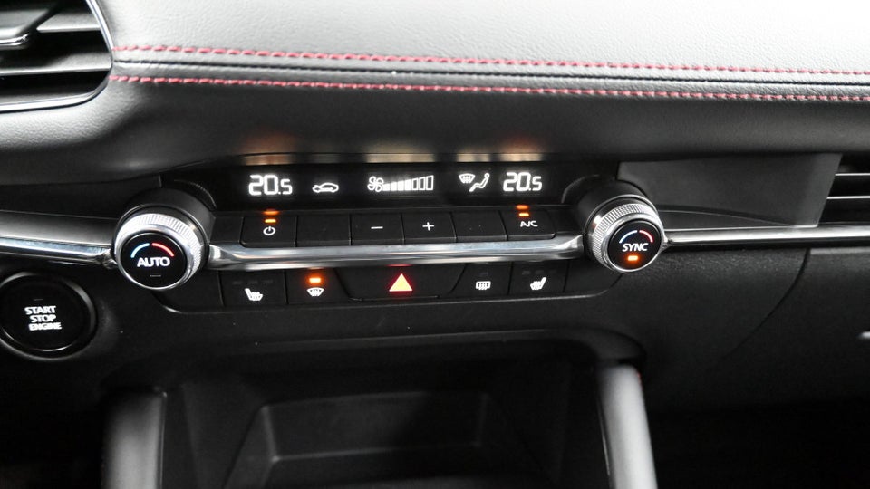 Mazda 3 2,0 e-SkyActiv-G 150 Homura 5d