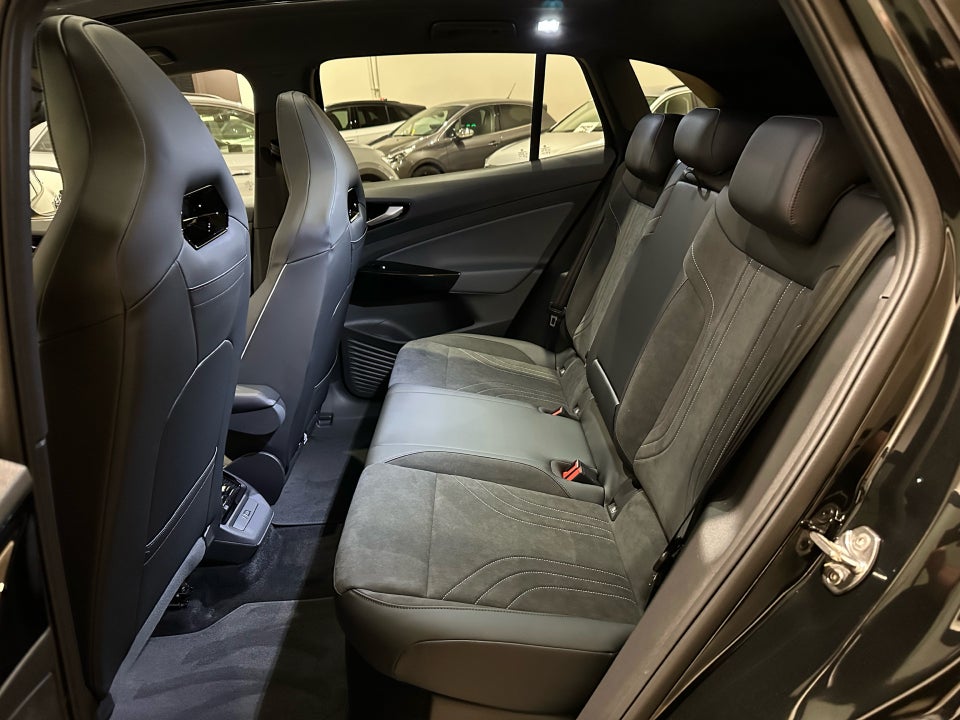 VW ID.4 77 Style Edition 5d